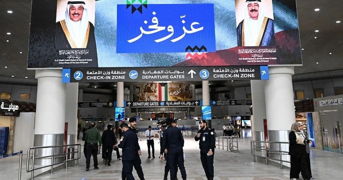 Drones iranianos atingem aeroporto do Kuwait e elevam tensão no Golfo; Trump diz que Irã aceitou não ter armas nucleares