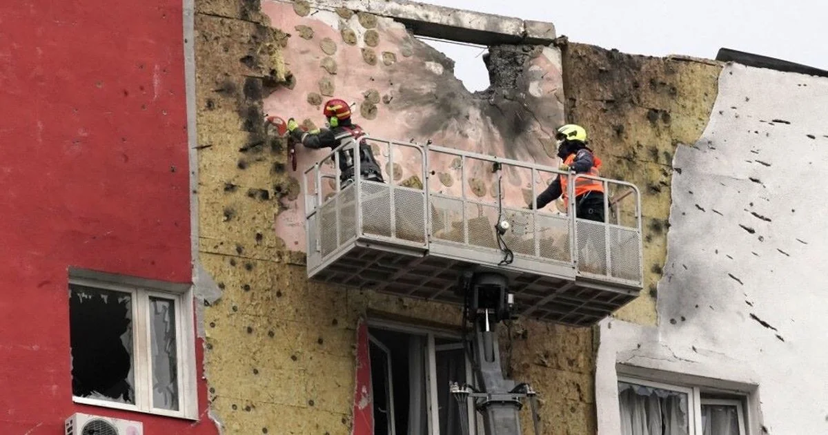 Ataque de drones atinge Centro de Comunicações Espaciais em Dubna; Zelensky promete levar a guerra à Rússia