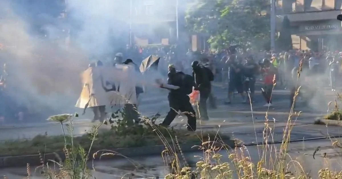 Genebra: confrontos durante marcha No G7; black bloc avança em direção à ONU