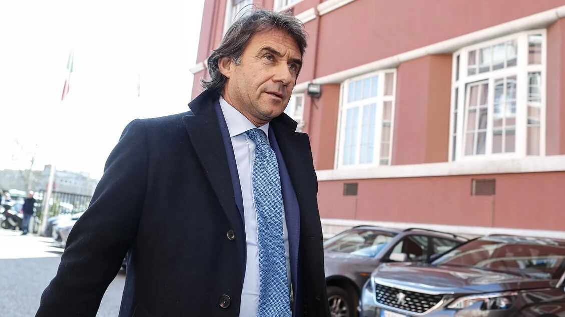 Carnevali agradece a John Elkann e assume comando executivo da Juventus com compromisso de reconstrução
