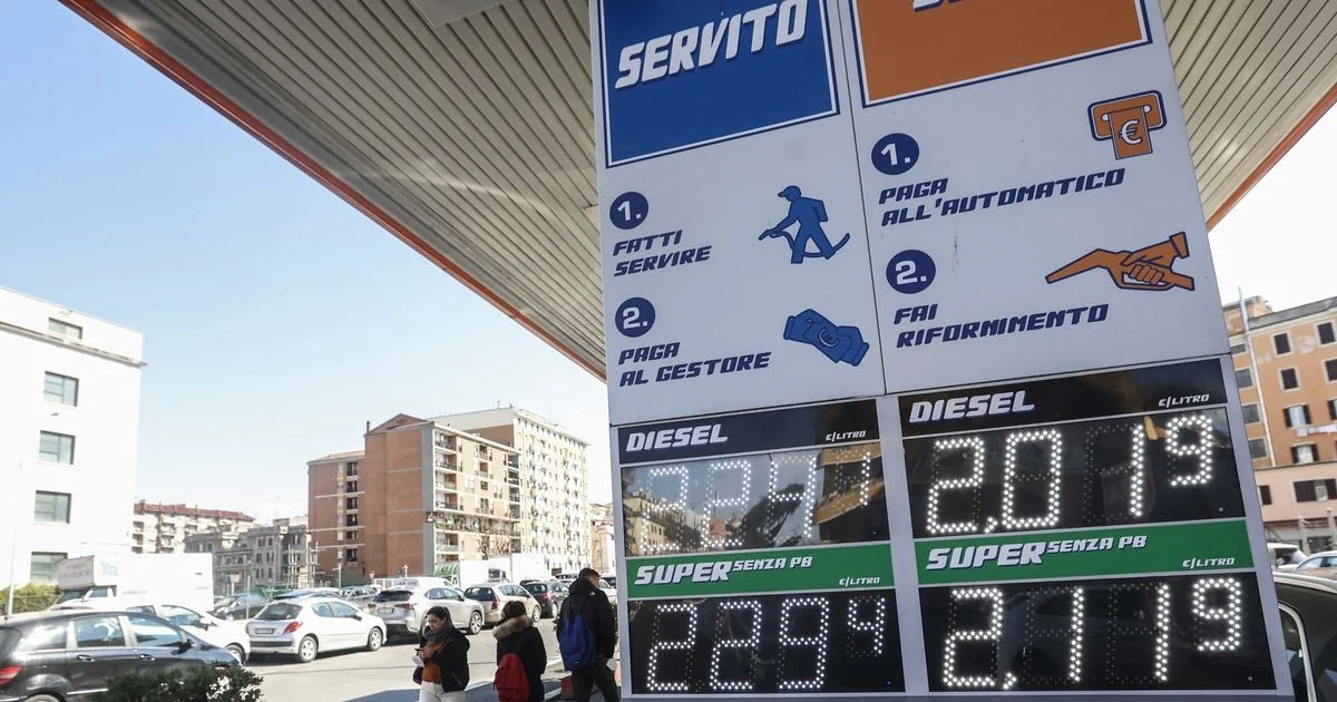 Governo prorroga corte das accise nos combustíveis; decreto sai nas próximas horas