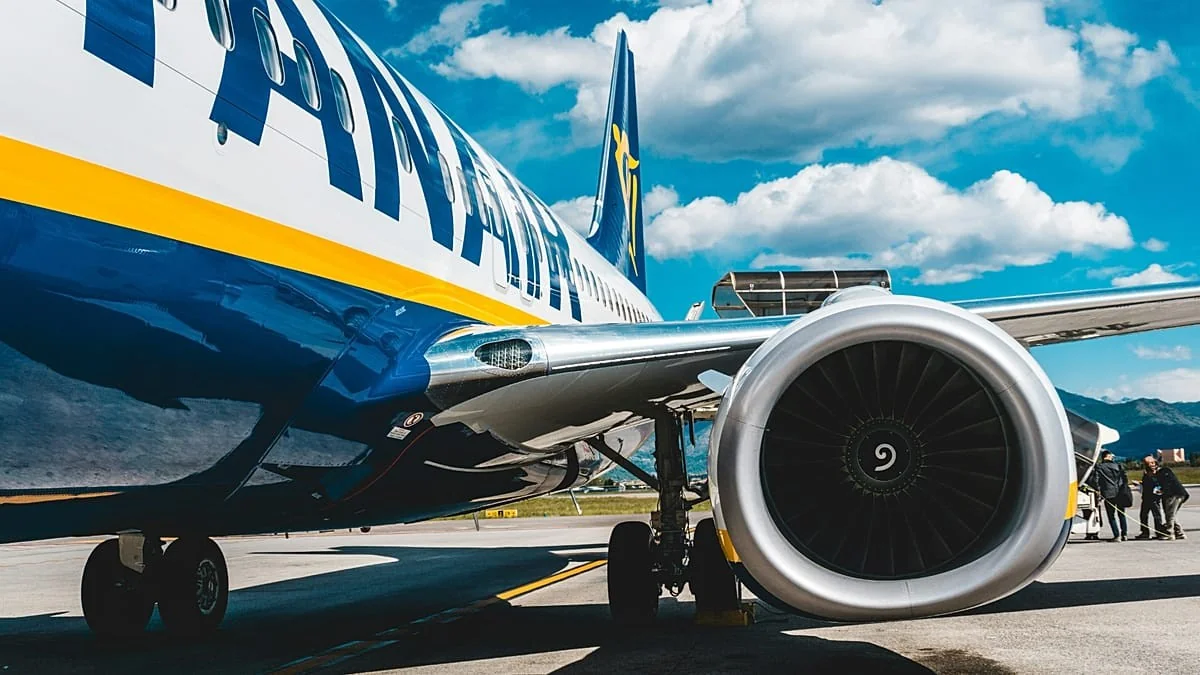 CMA abre investigação sobre as polémicas taxas da Ryanair para famílias sentarem-se juntas
