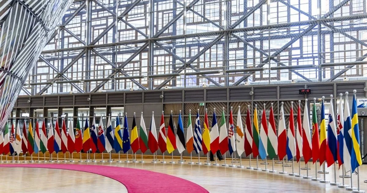 Itália conquista flexibilidade: UE autoriza 0,3% do PIB para investimentos em energia; Meloni anuncia €14 bilhões