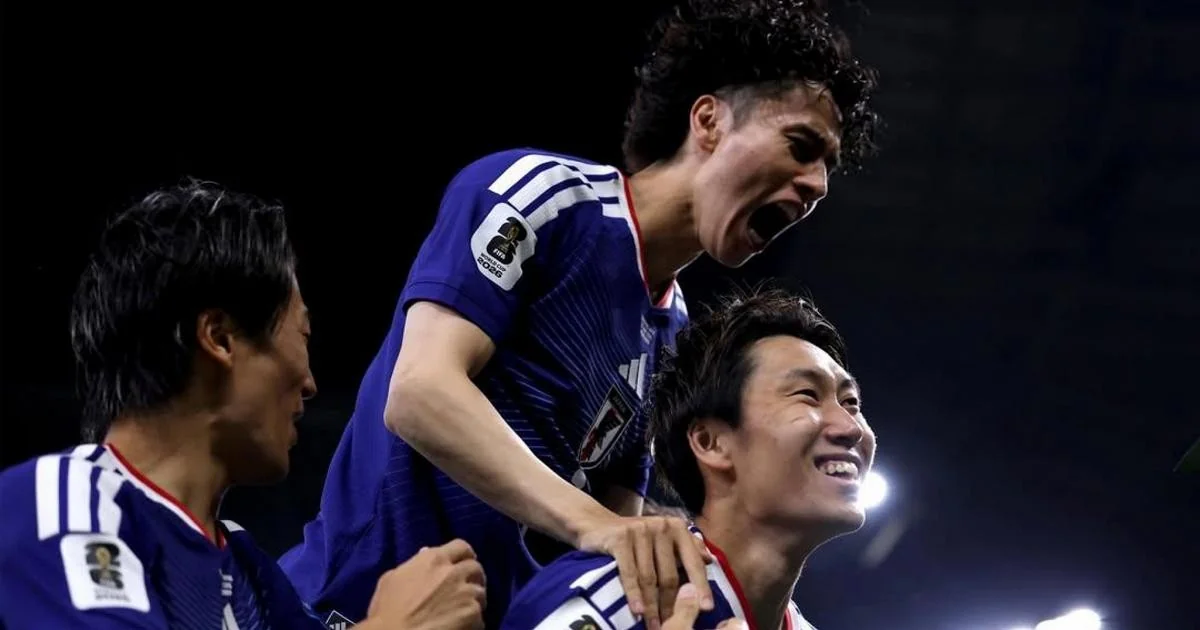 Japão impõe domínio tático e vence Tunísia por 4-0 em Monterrey — Ueda brilha