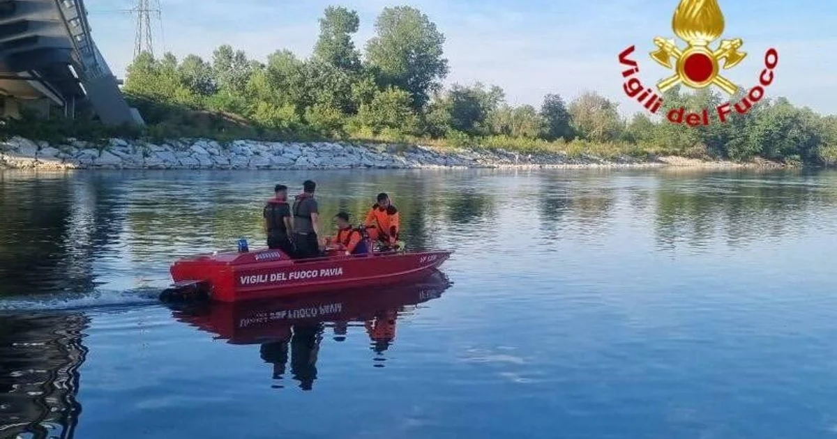Jovem desaparece no rio Ticino em Vigevano; buscas dos bombeiros seguem ativas