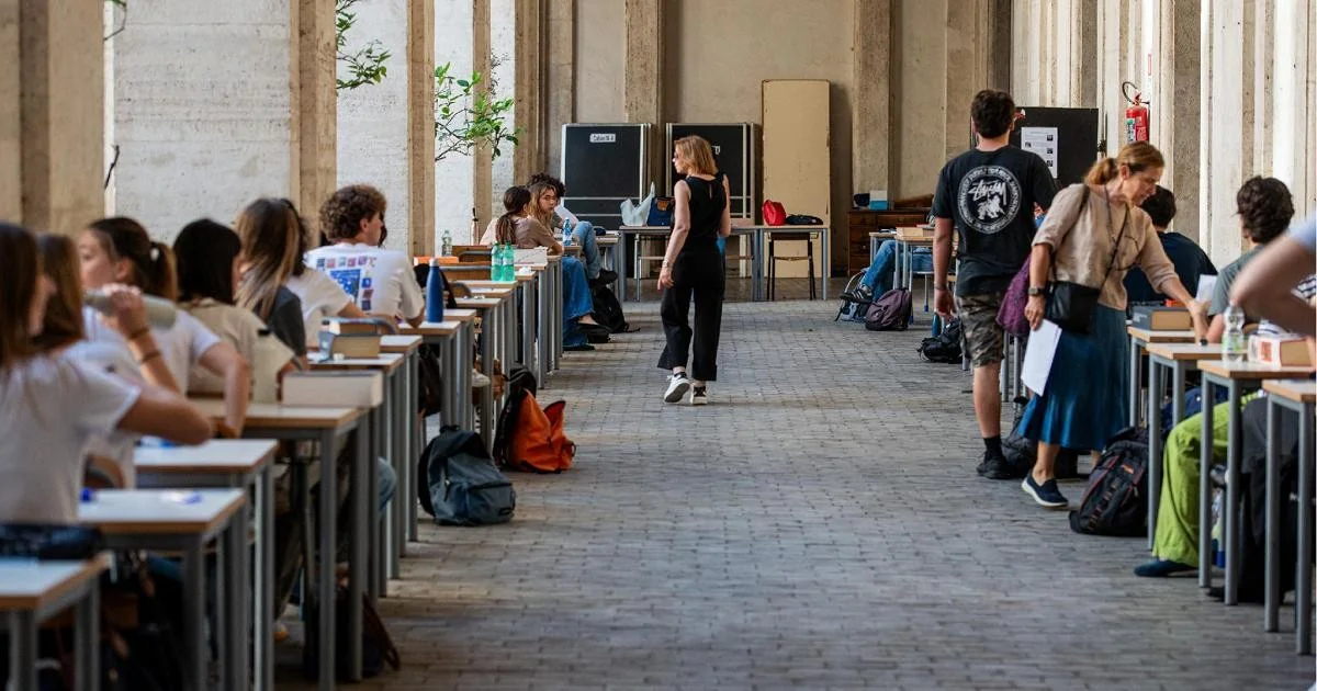 Maturità 2026: mudança profunda — do nome ao peso da conduta, quatro matérias fixas e novo formato do exame