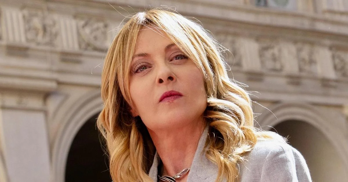 Meloni acusa feira de livros em Roma de 'patentino antifascista' e chama exigência de censura