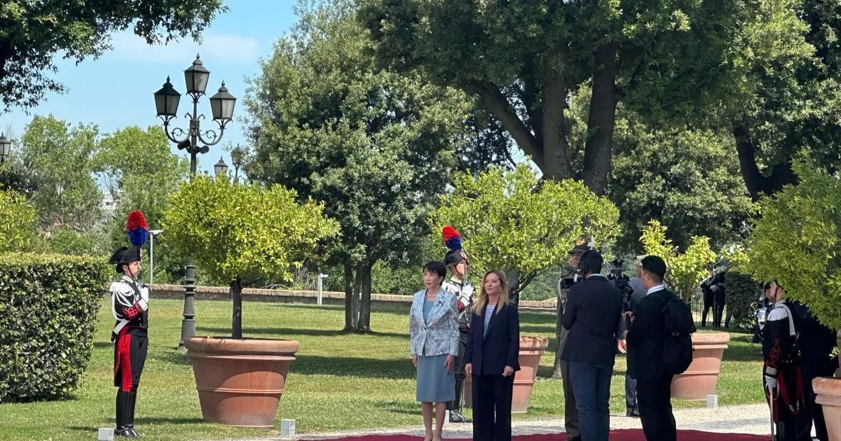 Meloni recebe a premiê japonesa Sanae Takaichi em Villa Pamphilj antes do G7 de Évian