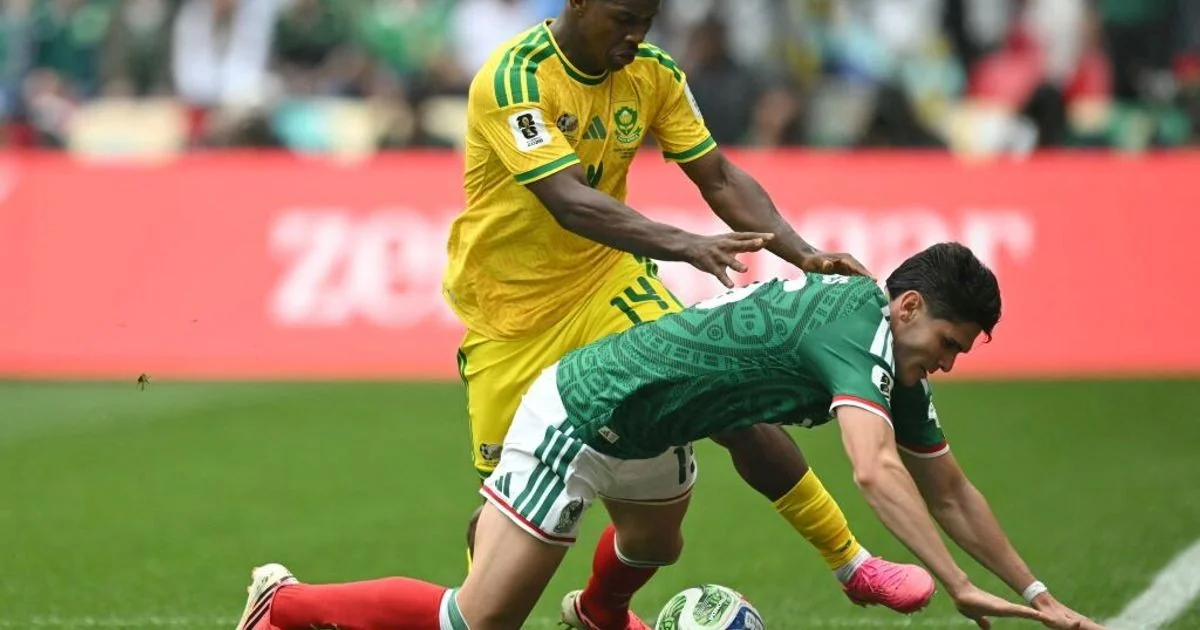 México vence África do Sul por 2-0 na abertura do Mundial 2026 em partida marcada por três expulsões