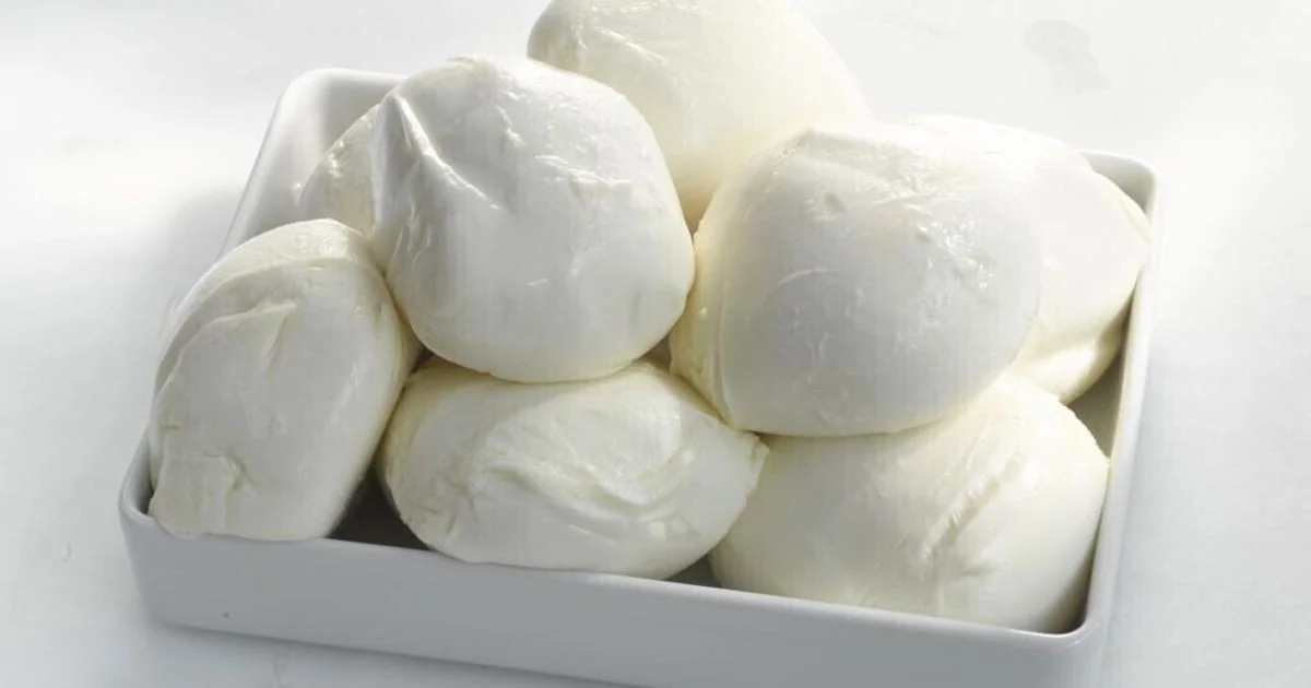 Mozzarella di Bufala Campana Dop acelera promoção na França com presença no Salon du Fromage