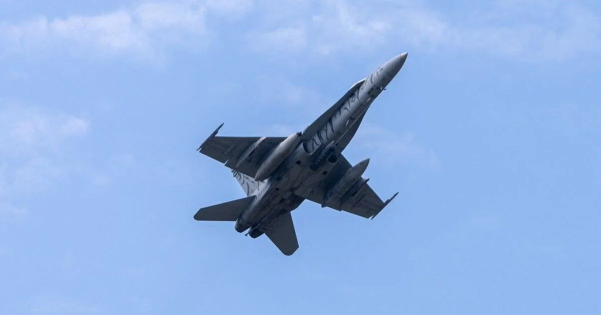 NATO intercepta e abate drone sobre a Letônia enquanto região registra nova onda de incidentes transfronteiriços