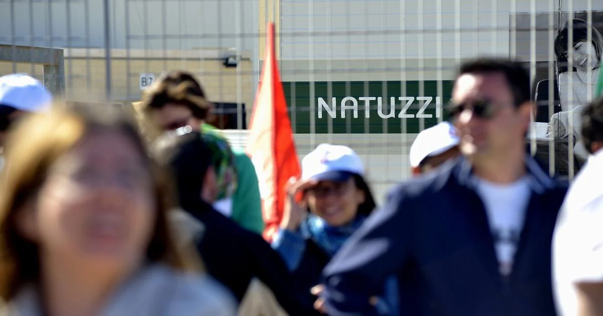 Natuzzi: Puglia identifica 'spiragli' nas negociações; foco em Cigs, esodo voluntário e reindustrialização