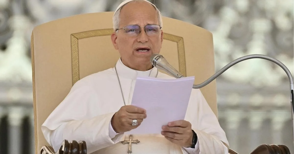 Papa Leão XIV pede que Igreja busque a unidade e impõe os Palli aos 35 novos arcebispos
