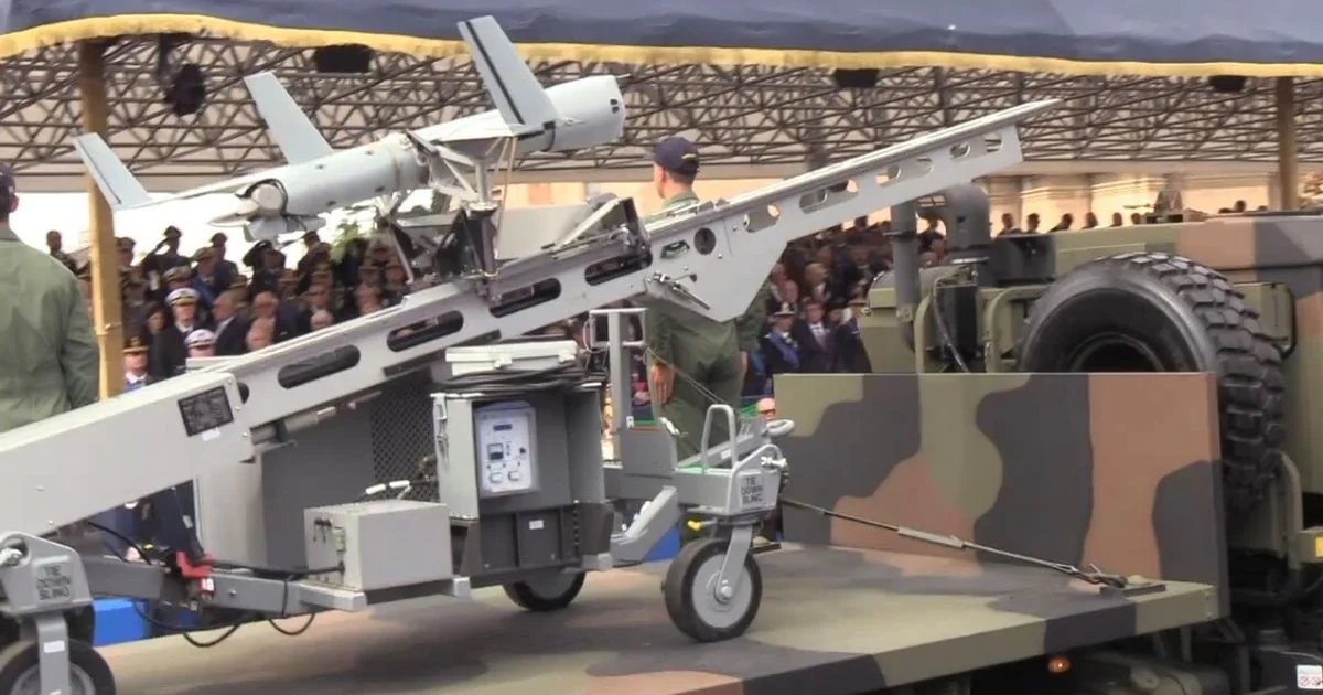 Parada em Roma exibe face hi-tech da defesa: drones Skynex, Rapier X-25, Radon e XeXenon