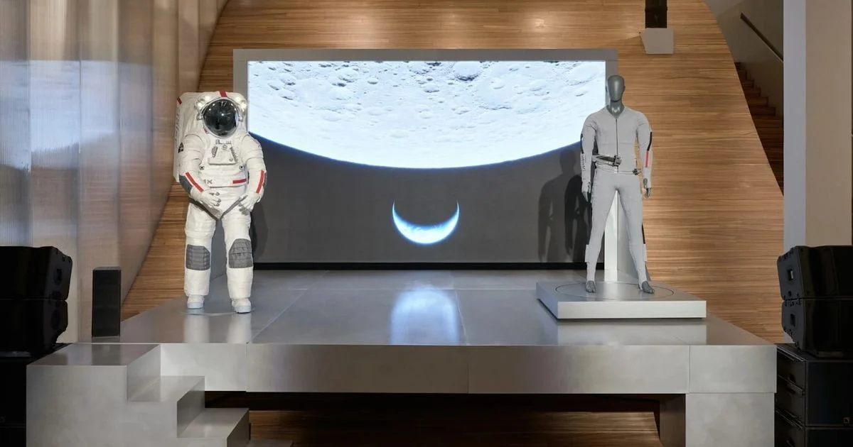 Prada e Axiom apresentam a peça de refrigeração para as futuras caminhadas lunares