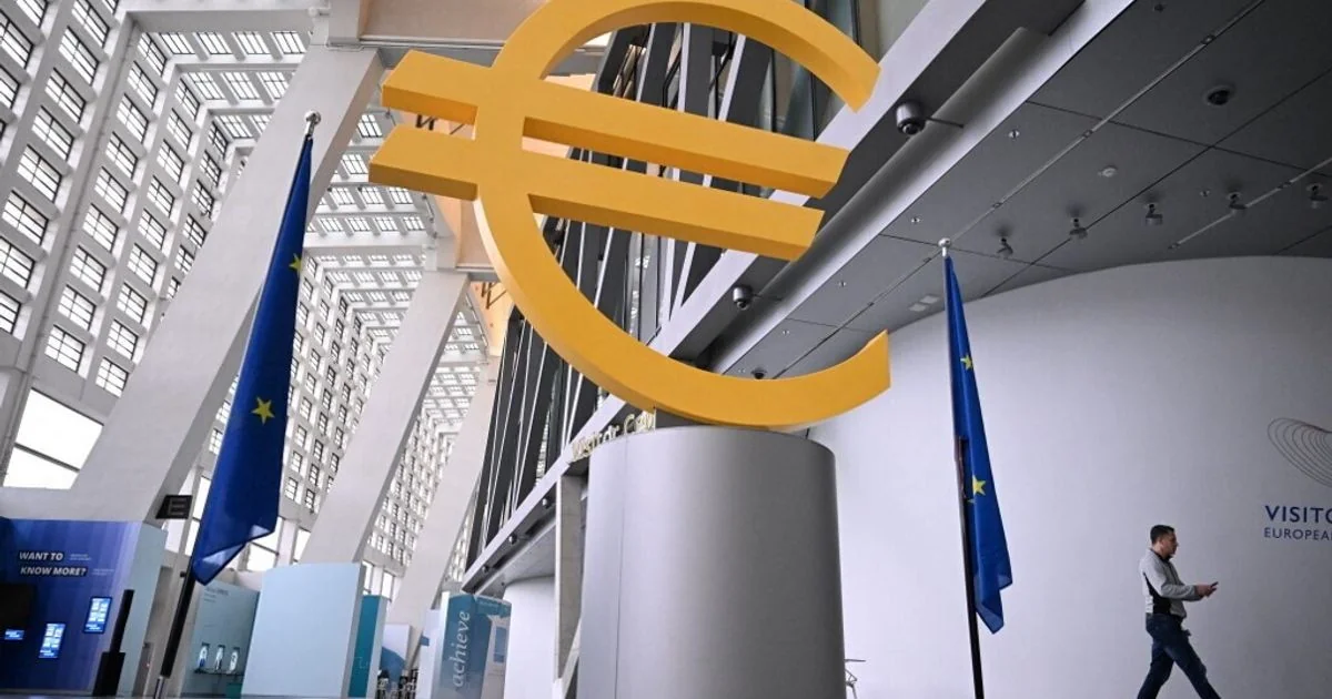Relatório de Convergência 2026: Por que cinco países ainda não reúnem requisitos para adotar o euro