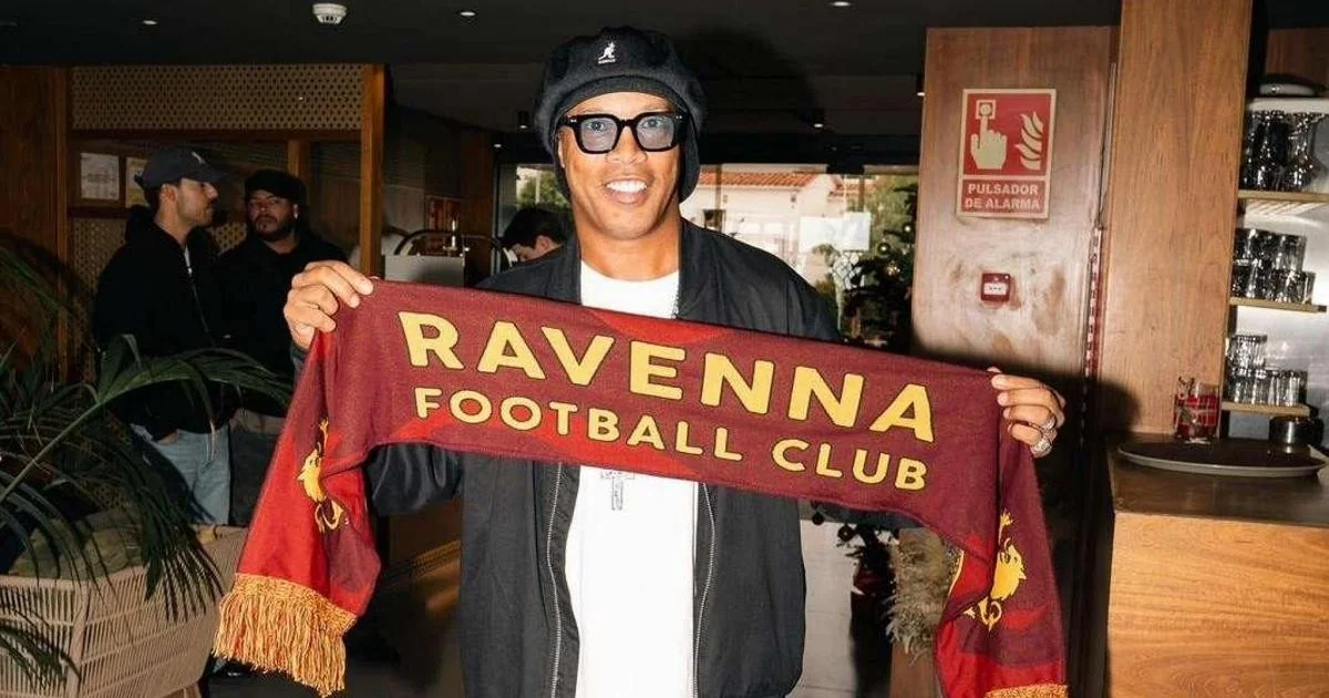 Ronaldinho volta aos gramados aos 46 anos: será inscrito pelo Ravenna na Série C italiana
