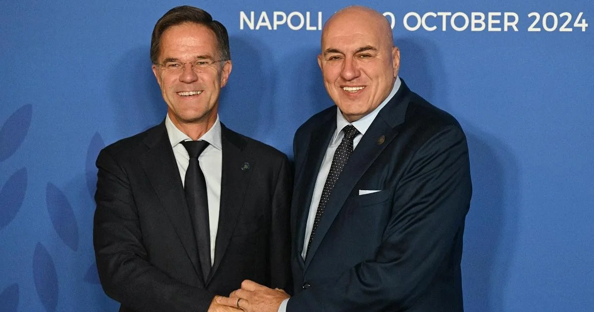 Rutte diz que 500 aviões partiram de bases nos EUA na Itália; Defesa italiana nega e afirma: apenas voos técnico‑logísticos