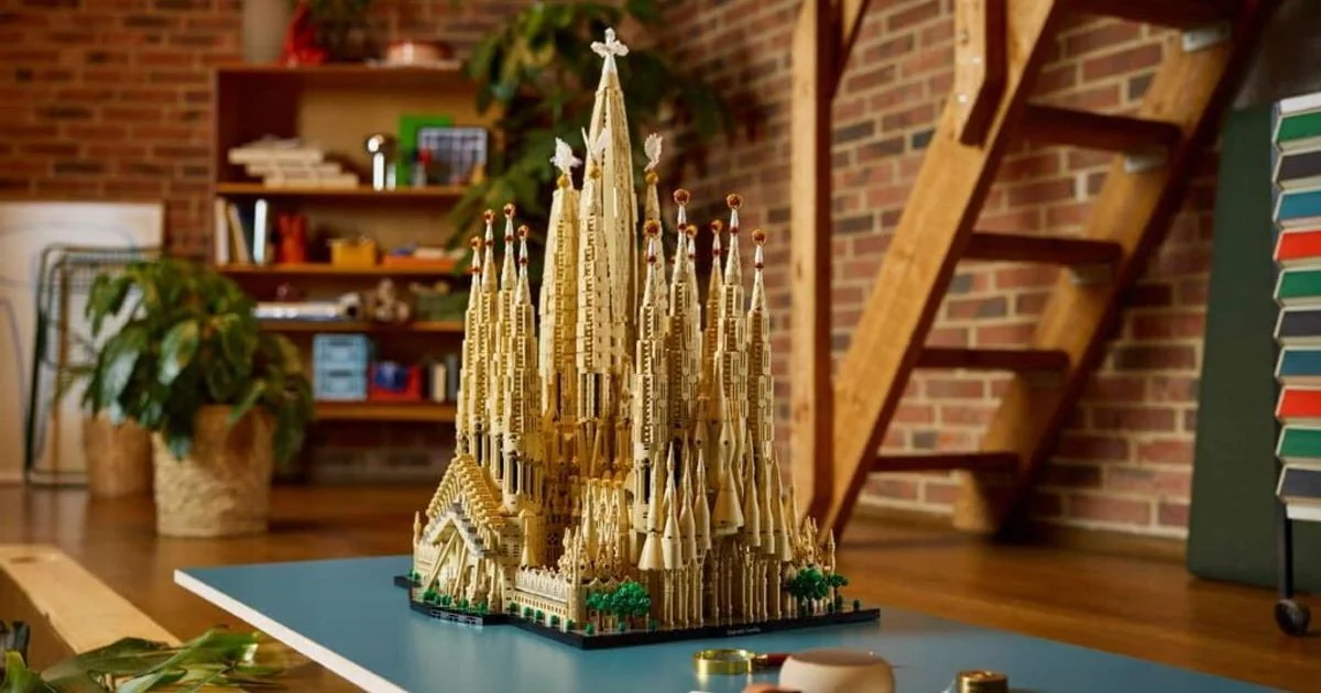 Sagrada Família: Lego lança o maior set da história com 12.060 peças e quebra recordes