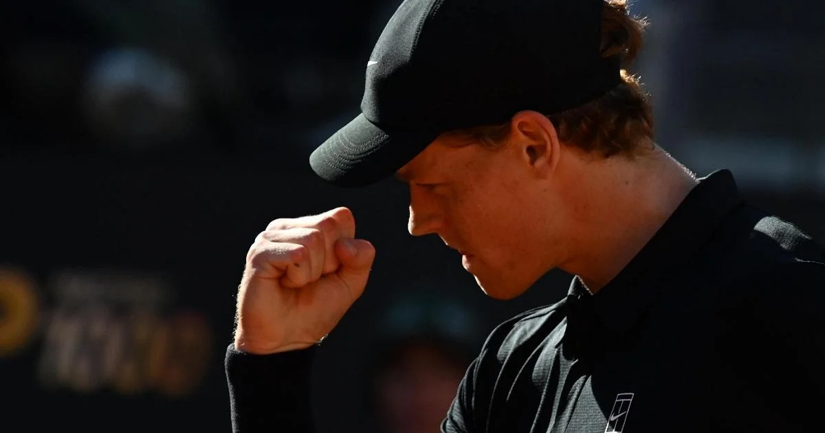 Sinner se recupera após exames em Milão e retoma treinos em Montecarlo mirando Wimbledon