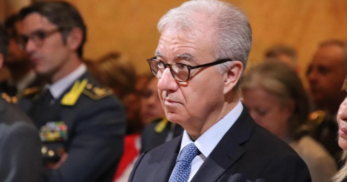 Golpes via WhatsApp usam nome de Mantovano para enganar empresários; ele registra denúncia