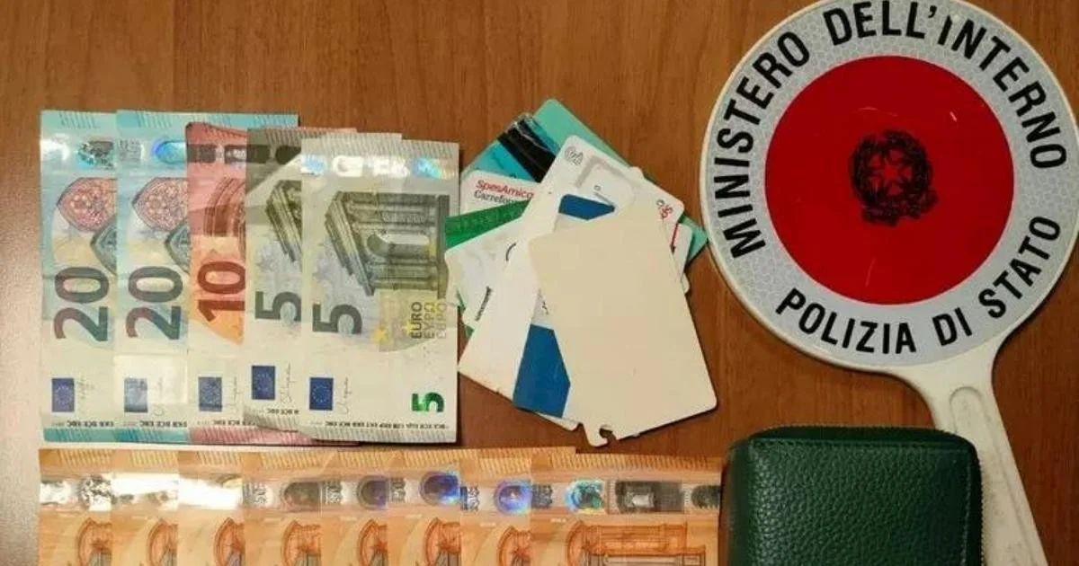 Dois adolescentes de Udine recebem elogio por devolver carteira com documentos e grande quantia em dinheiro