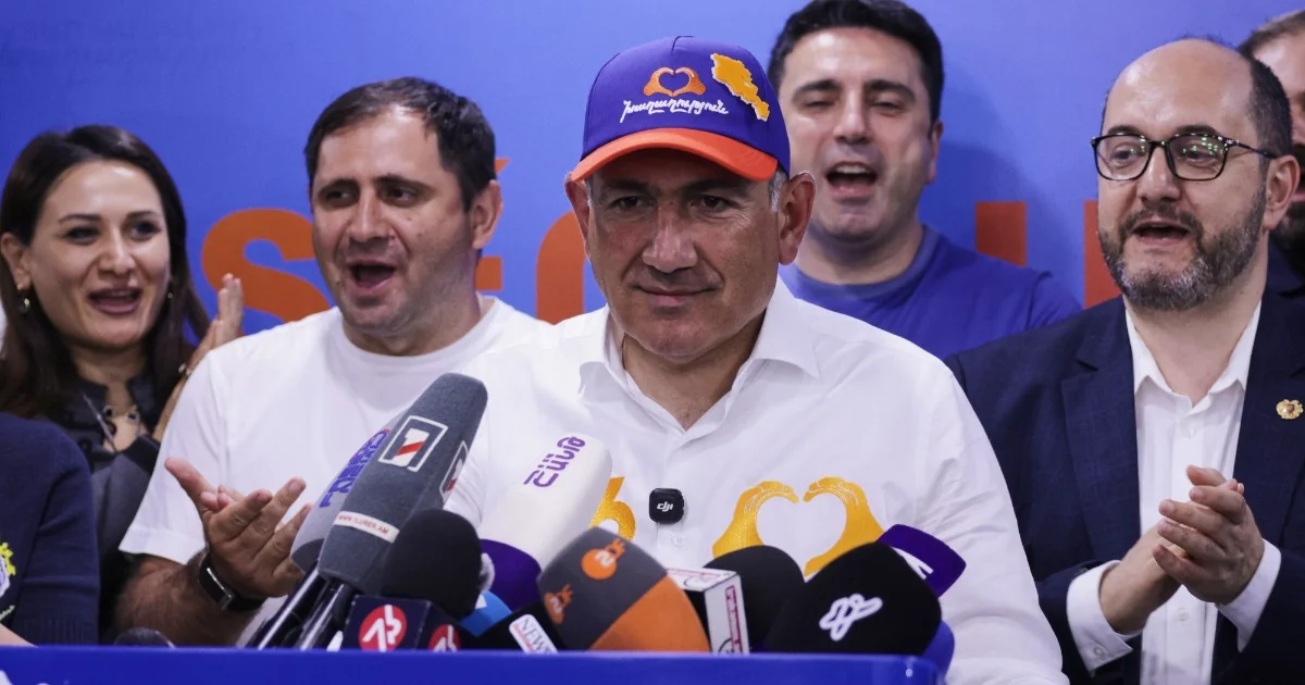 Vitória pró‑UE de Pashinyan reforça movimento estratégico da Armênia sem romper com a Rússia