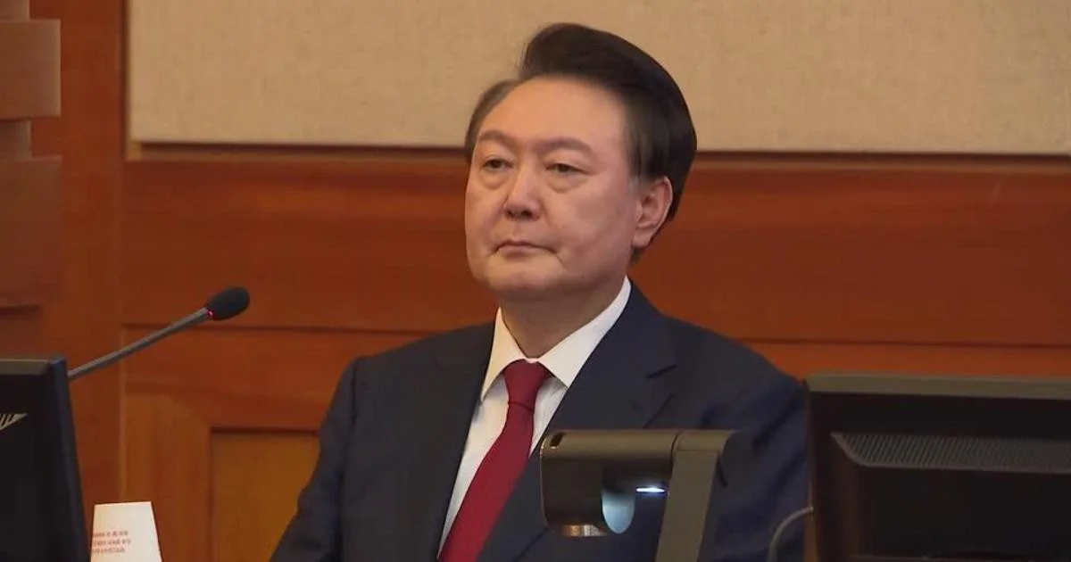 Yoon Suk Yeol condenado a 30 anos por envio de drones à Coreia do Norte; julgamento abala tabuleiro diplomático