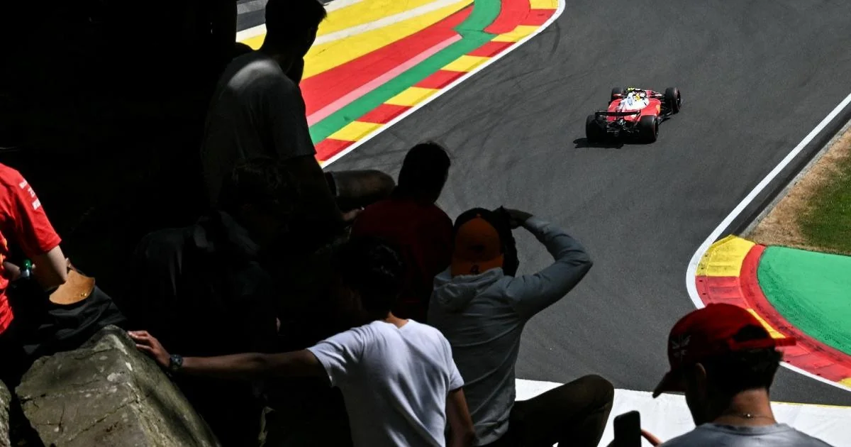Antonelli domina os treinos livres em Spa; Hamilton sai da pista e preocupa Mercedes antes das classificações