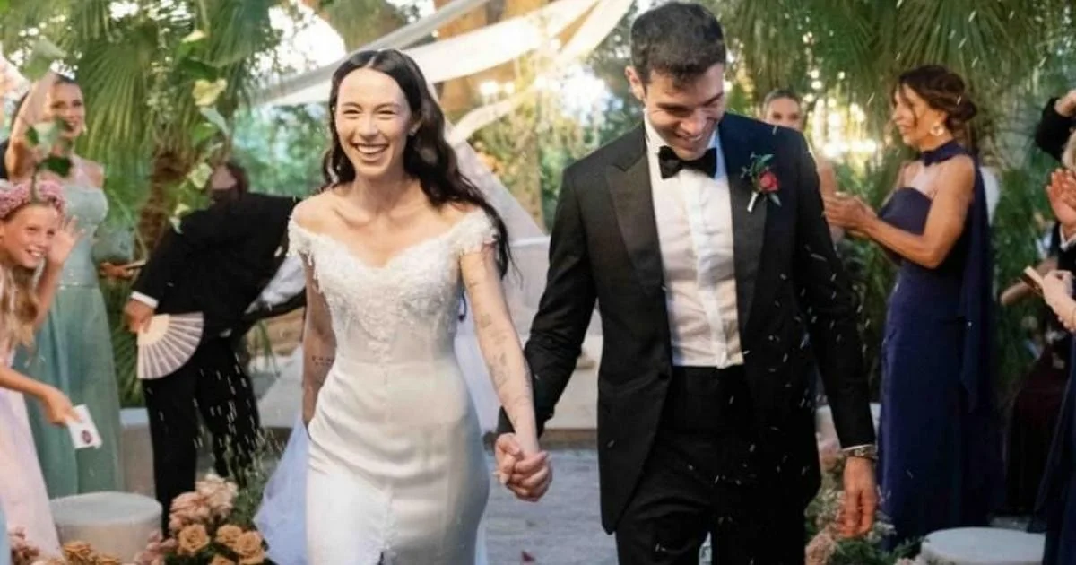 Aurora Ramazzotti e Goffredo Cerza: o casamento no Castello Xirumi entre música, família e um vestido de sonho