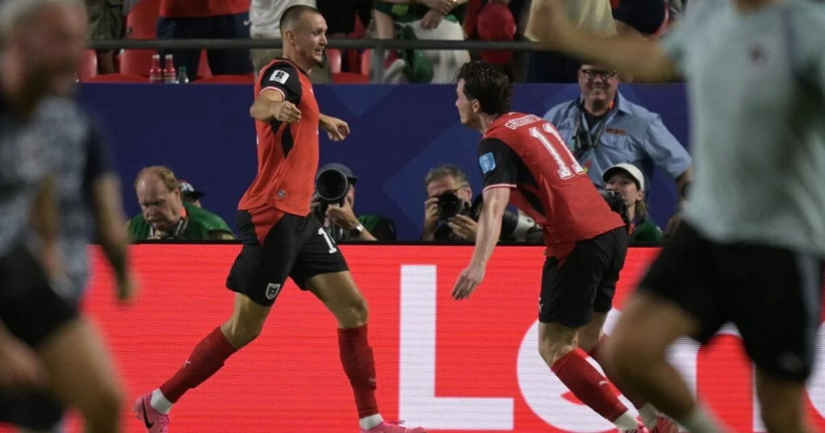 Empate dramático entre Áustria e Argélia (3-3): Rangnick rejeita 'biscoito' e relembra Gijón