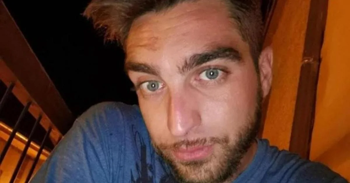 Cameriere italiano encontrado morto em Ibiza no dia do seu aniversário: família aguarda resultados da autópsia