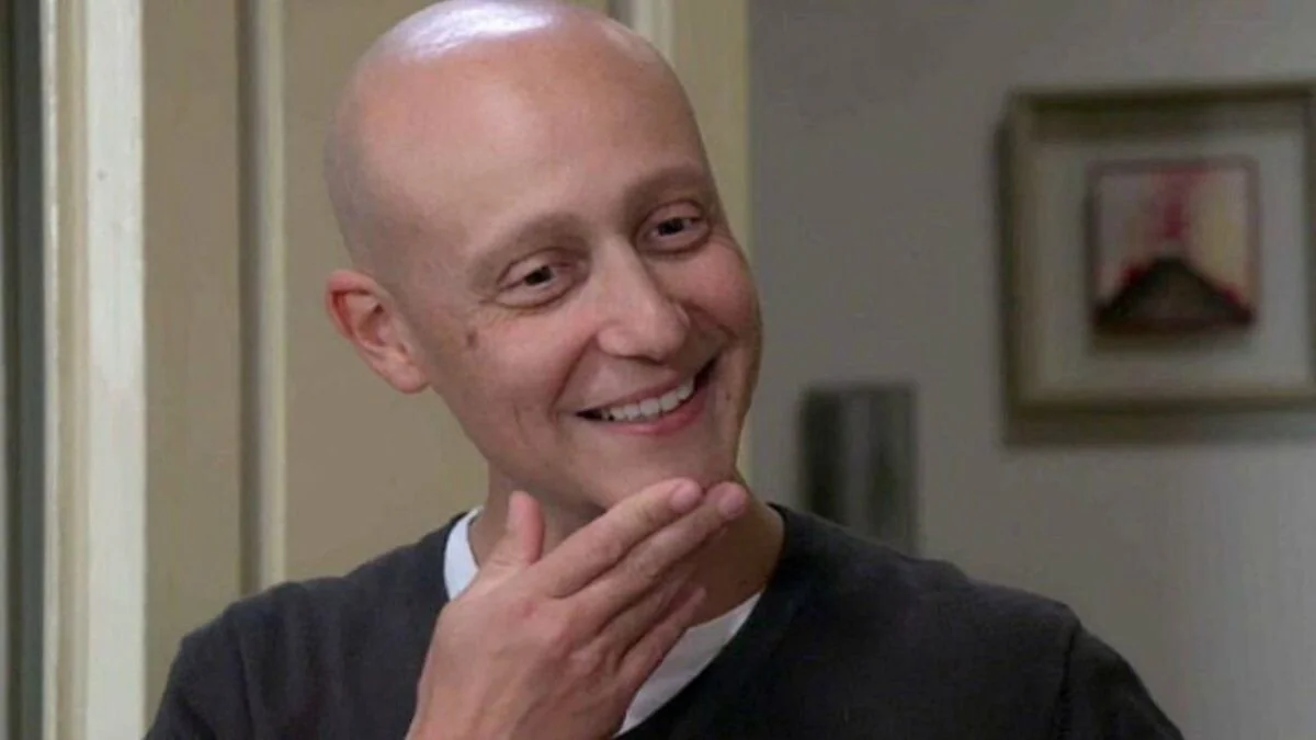 Francesco Vitiello revela como a alopecia interrompeu Distretto di Polizia e mudou sua vida