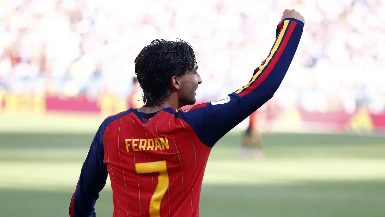 La Roja invencível: imprensa espanhola celebra Espanha bicampeã mundial