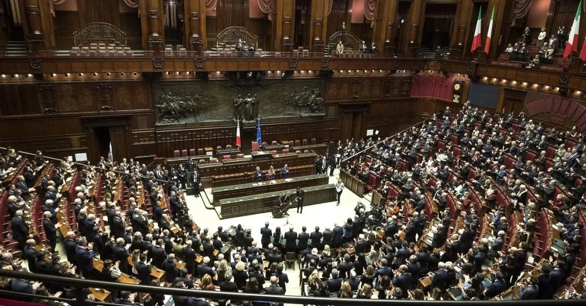 Lei eleitoral na Itália: voto secreto derruba preferências e acende suspeitas sobre deputadas em protesto pela paridade de gênero