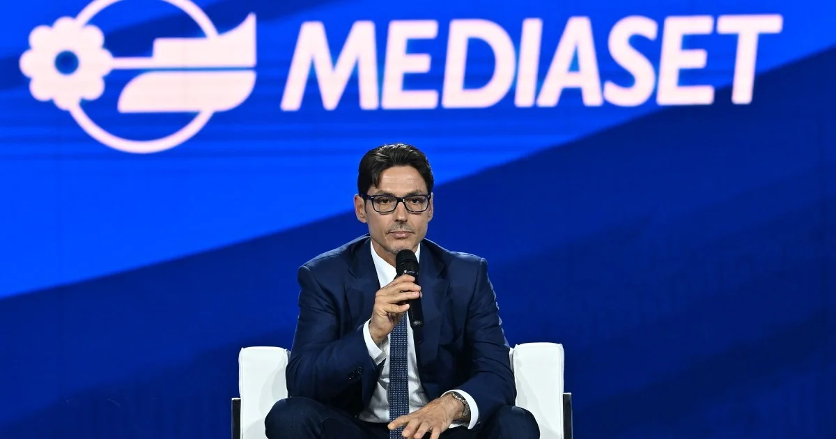 Pier Silvio Berlusconi assume Presidência e CEO da Mediaset Italia em reestruturação do MFE: novo mapa de poder e desafios frente às plataformas