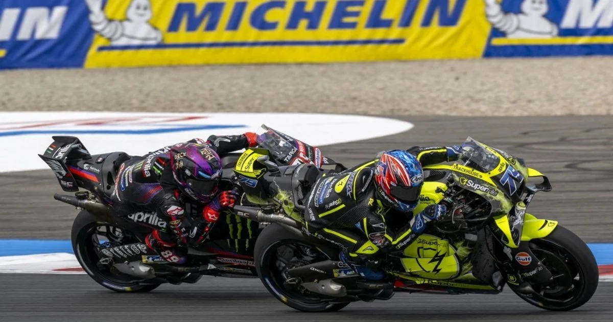 Ogura vence em Assen: Aprilia Trackhouse domina e Martin assume liderança do Mundial