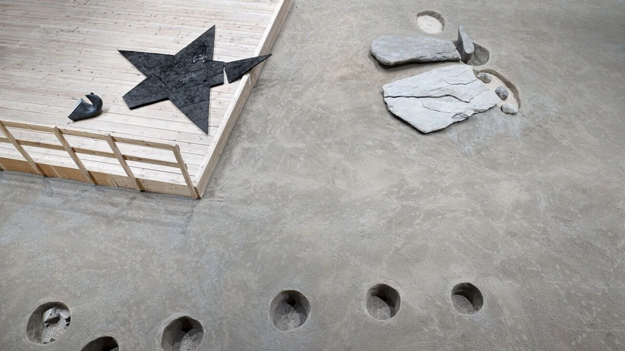 Sotto il cielo di stelle: exposição itinerante na Valle d'Aosta reúne Pistoletto, Paladino e arte que contempla o futuro