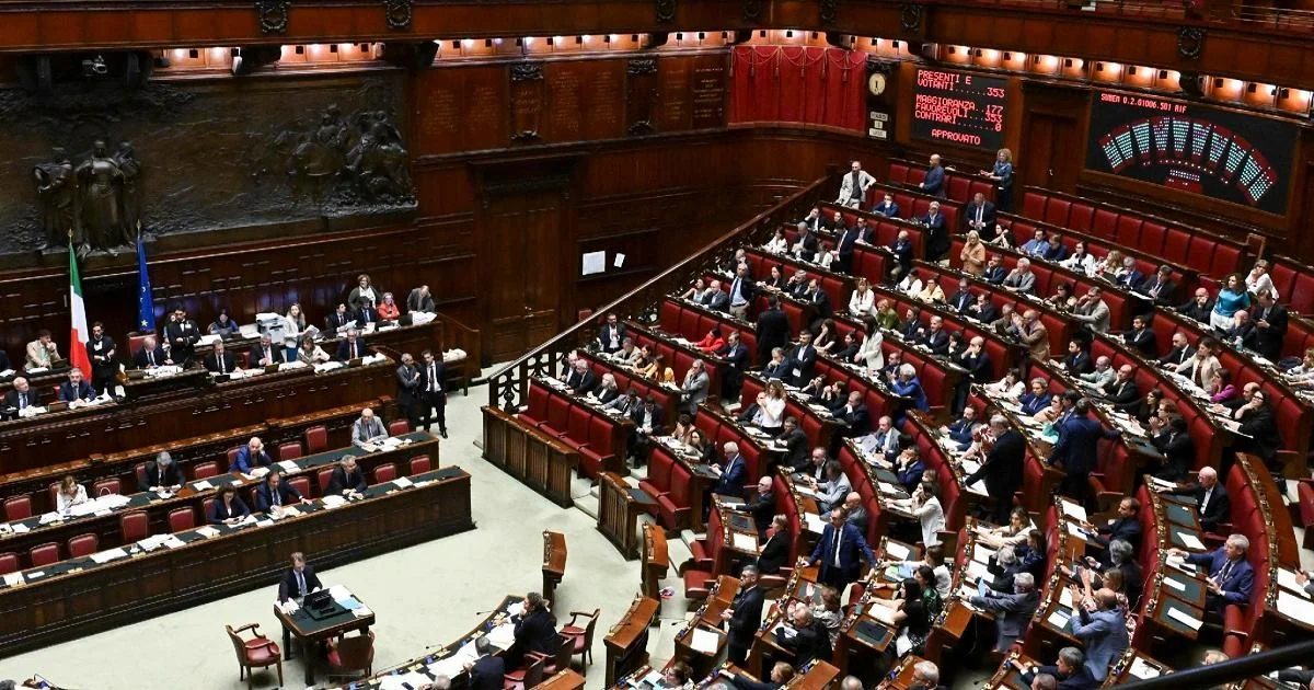 Stabilicum: o que muda com a reforma eleitoral de Meloni entre prêmio de maioria e listas bloqueadas