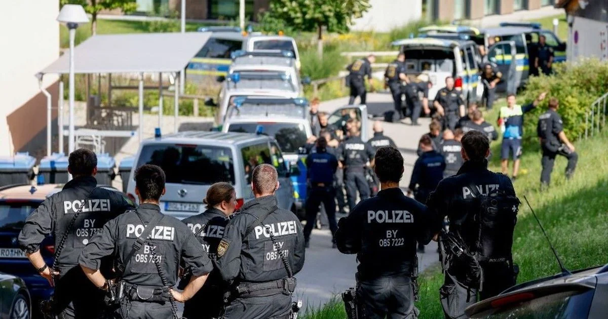 Tiroteio no Welfen-Gymnasium em Schongau: duas alunas feridas; suspeito de 16 anos detido