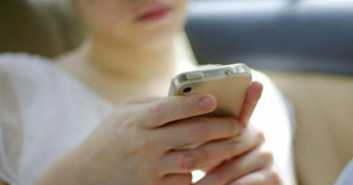 UE: Meta teria projetado Instagram e Facebook para 'criar dependência' e violar o Digital Services Act