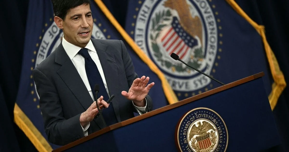 Warsh redefine a comunicação da Fed e prepara ampla reestruturação institucional