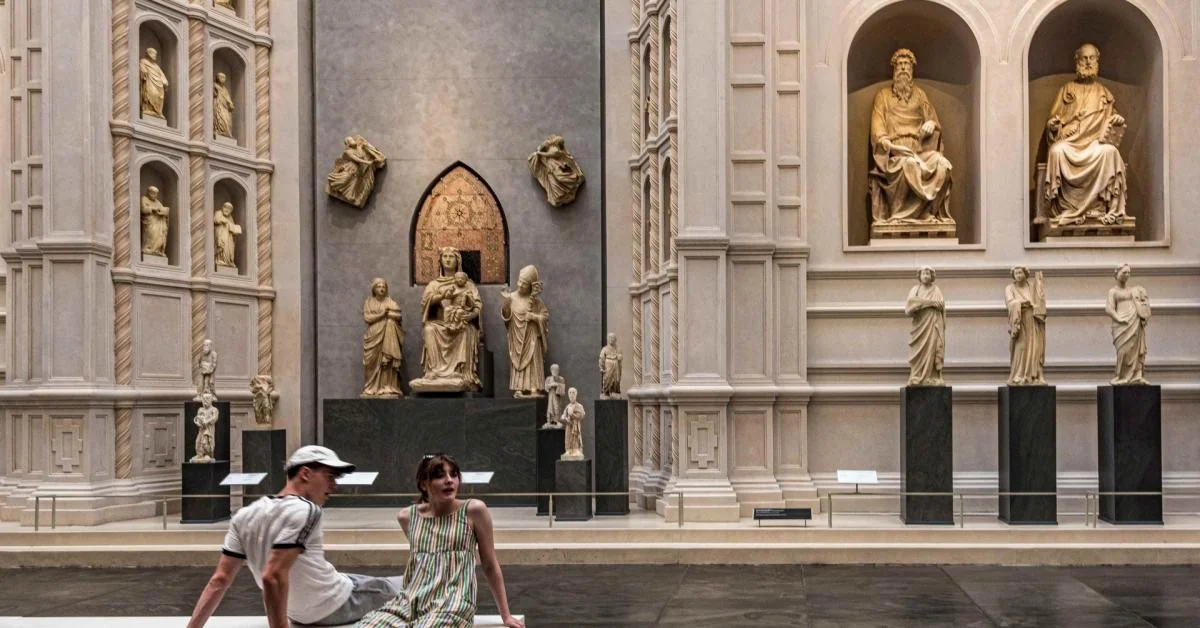 A misura Duomo: Massimo Pacifico transforma visitantes em protagonistas no Museo dell’Opera del Duomo