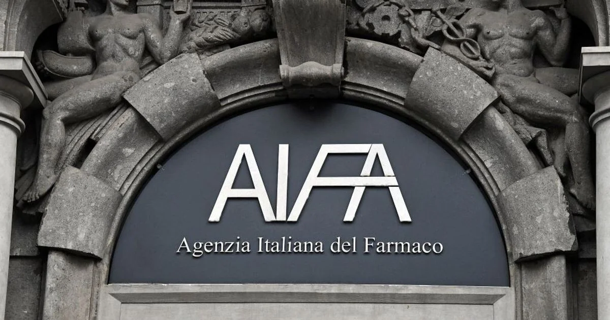 Aifa alerta: contraceptivos à base de desogestrel e etonogestrel têm leve aumento no risco de meningioma