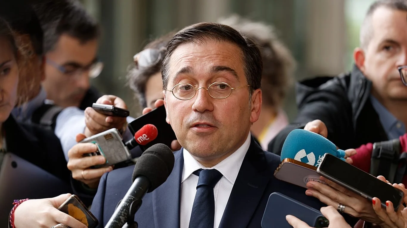 Albares acusa Itália de falta de solidariedade na crise de Ceuta: “A demagogia não compensa”