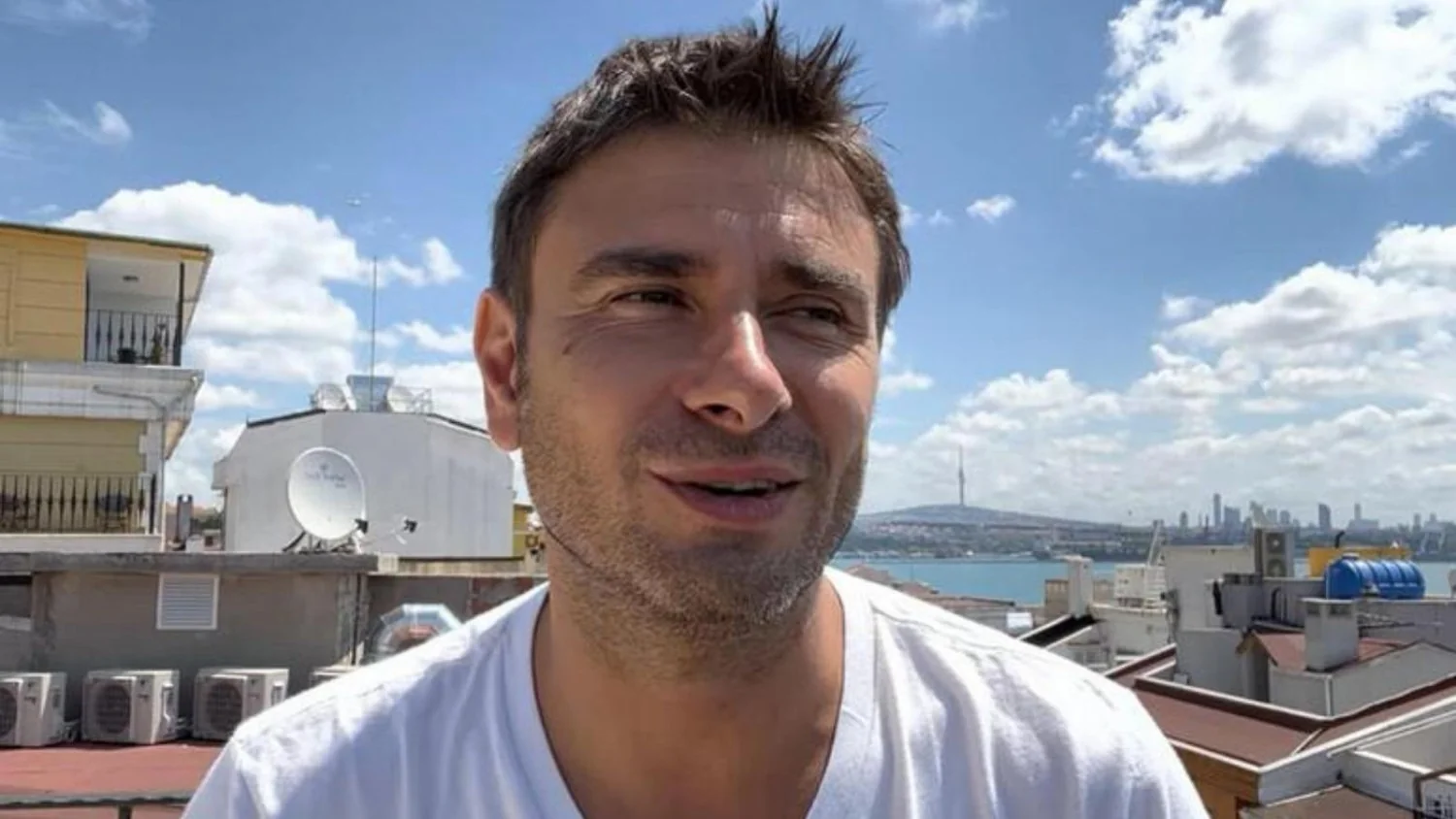 Di Battista hospitalizado em Cuba: ex-deputado do M5S em estado grave, sem detalhes oficiais