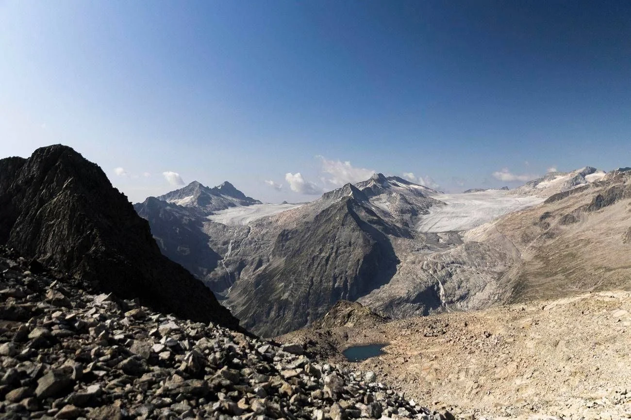Alpes cada vez mais quentes: glaciares em risco e sinais claros de transformação
