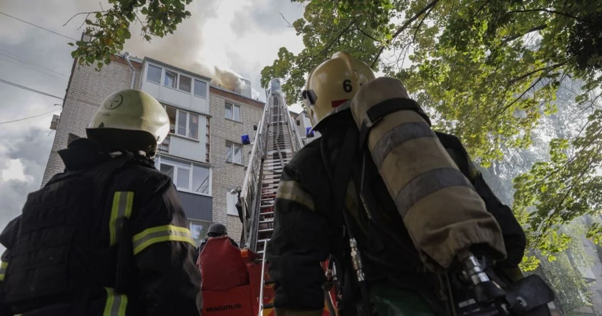 Ataques em Kharkiv, Odesa e Belgorod intensificam pressão no Donetsk