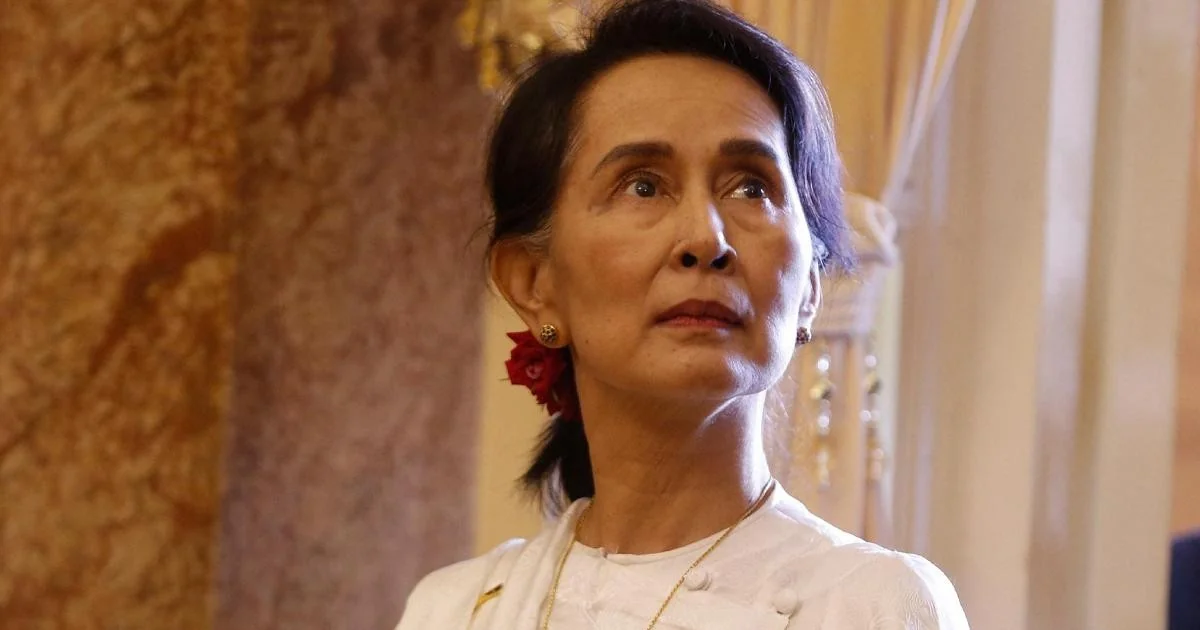Aung San Suu Kyi recebe representante do Comitê Internacional da Cruz Vermelha: primeiro encontro público desde o golpe