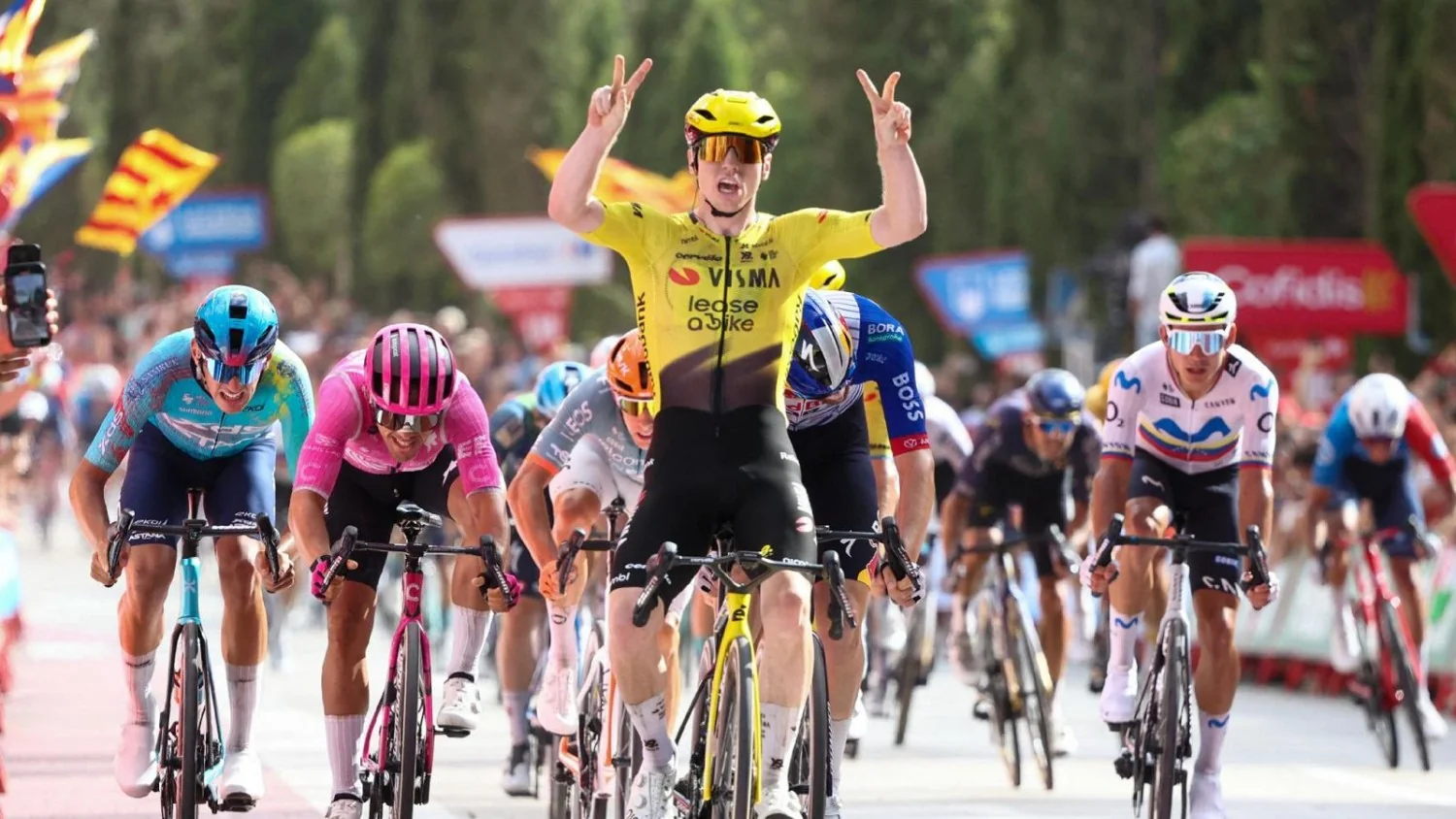 Brennan triunfa de novo na Vuelta: sprint decisivo e Pogacar firma-se na maglia rossa